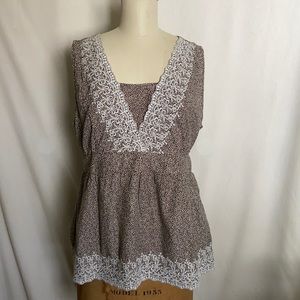 Sleeveless blouse